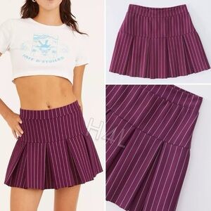 Urban outfitters 90s Y2K Pinstripe Pleated Skirt in Maroon